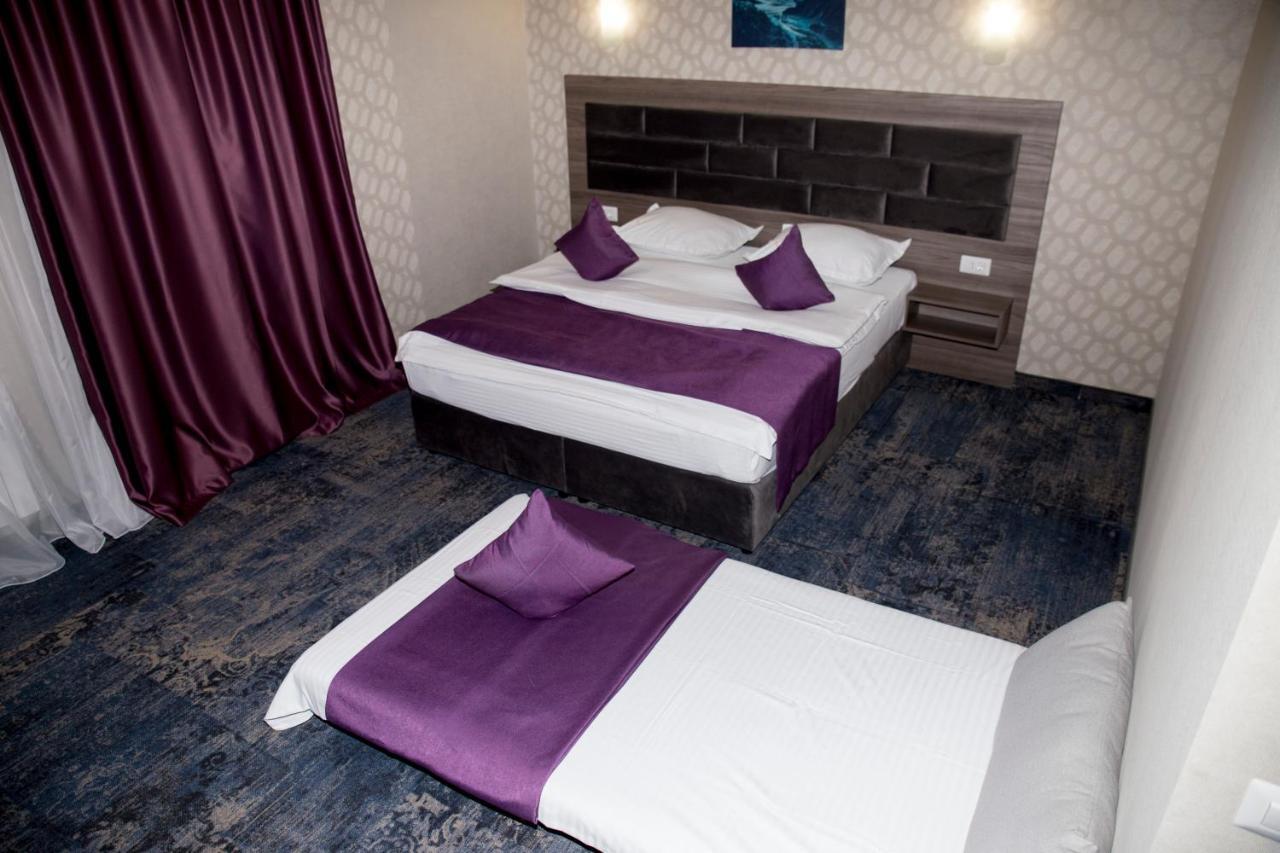 Hotel Yarus Plus Ploieşti Eksteriør bilde